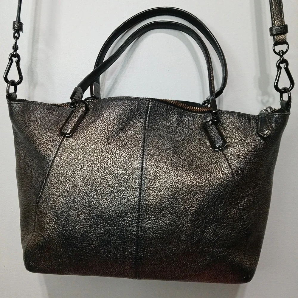 COACH Black And Copper Metallic Pebbled Leather Kelsey Crossbody Bag Purse